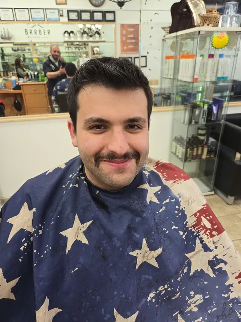 Short textured haircut